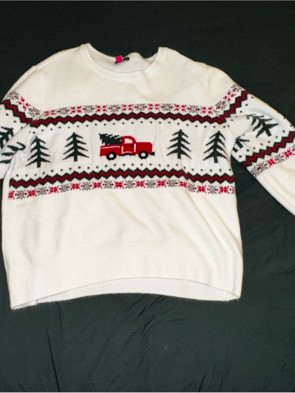 Vince Camuto White Crewneck Sweater with Red Truck Motif